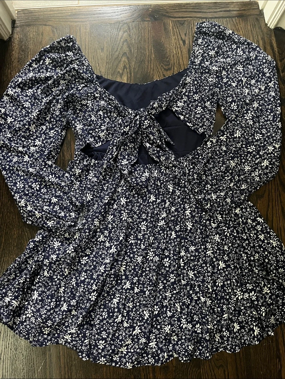 Altar'd State Navy & White Floral Smocked Dress size Med - Picture 3 of 6